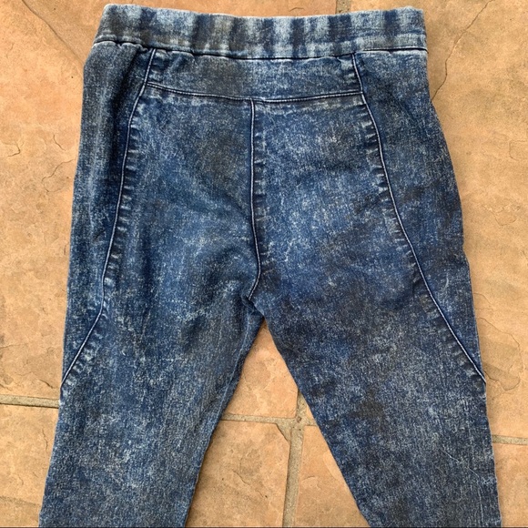Urban Outfitters acid wash jeggings - Picture 7 of 8